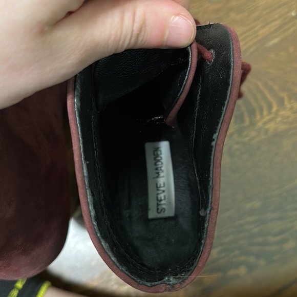 MAROON STEVE MADDEN HEELS - Picture 5 of 7